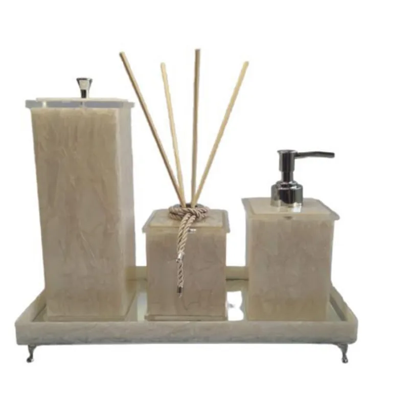 Kit Para Banheiro Em Acrílico Quadrado Bege Pérola - 4 Peças