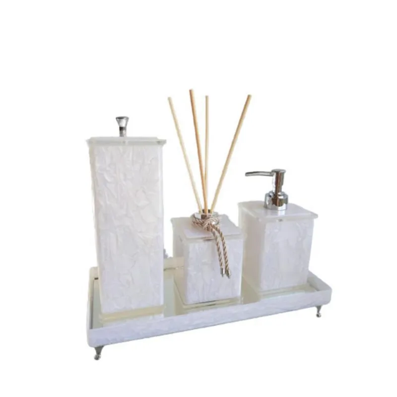 Kit Para Banheiro Em Acrílico Quadrado Branco Pérola 4 Peças