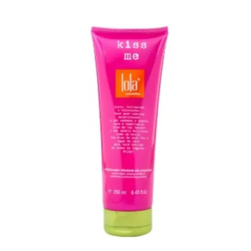 Kiss Me Lola Cosmetics Condicionador Para Cabelos Quimicamente Tratados  - LOLA COSMETICS