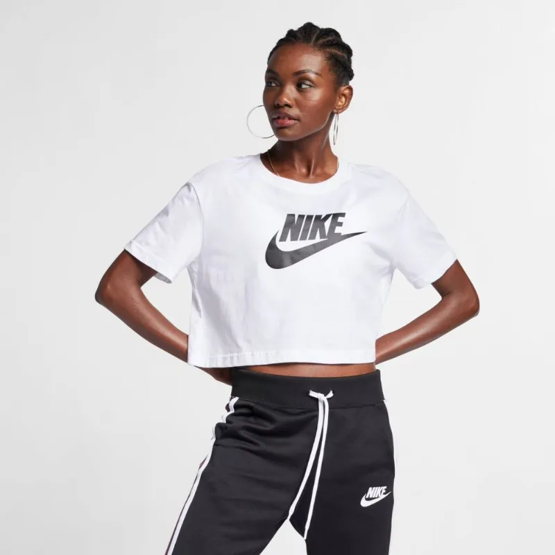Camiseta Nike Essential Branco/Preto BV6175-100.G