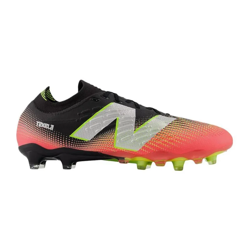 Chuteira Campo New Balance Tekela Pro Low Laced FG V4+ 40 / Preto