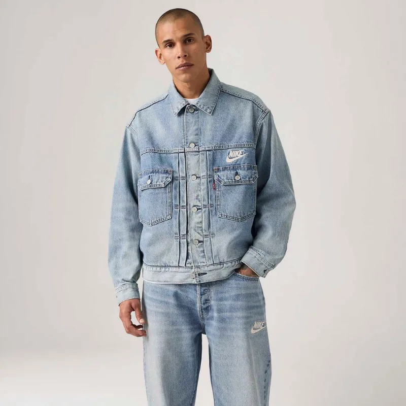 Jaqueta Levi’s® x Nike Trucker - M USA | M BR