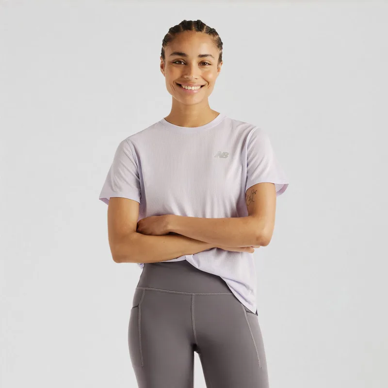 Camiseta Athletics Run Feminina - New Balance