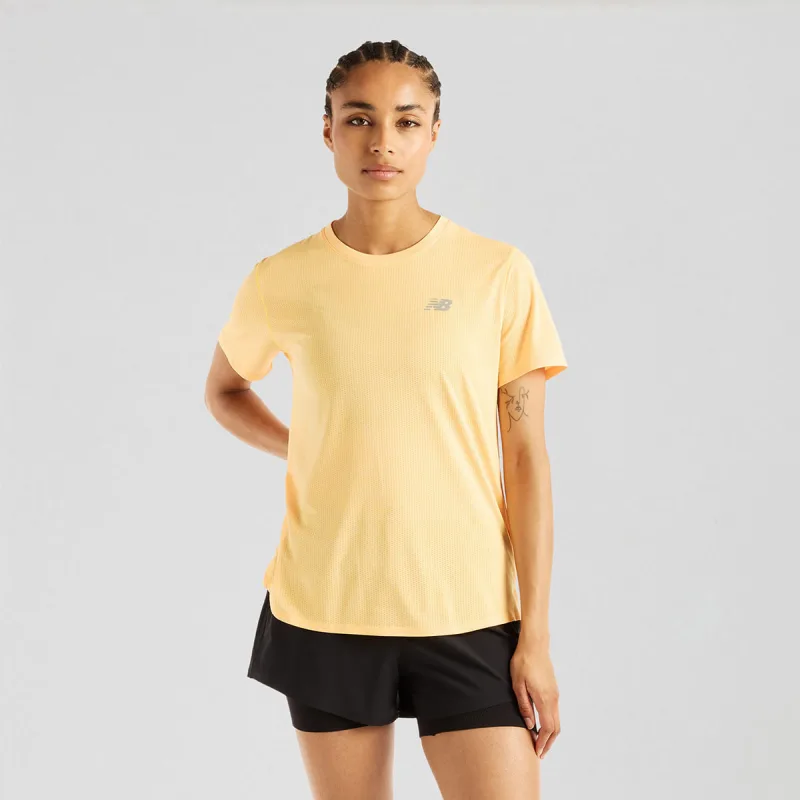 Camiseta Athletics Run Feminina - New Balance
