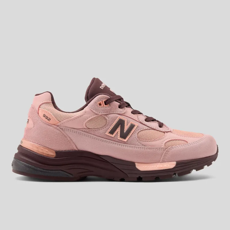 Tênis New Balance 992 Unissex - New Balance