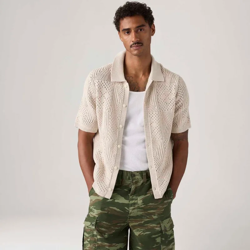 Camisa Levi's® Camp Shirt Off White Manga Curta - M USA | M BR