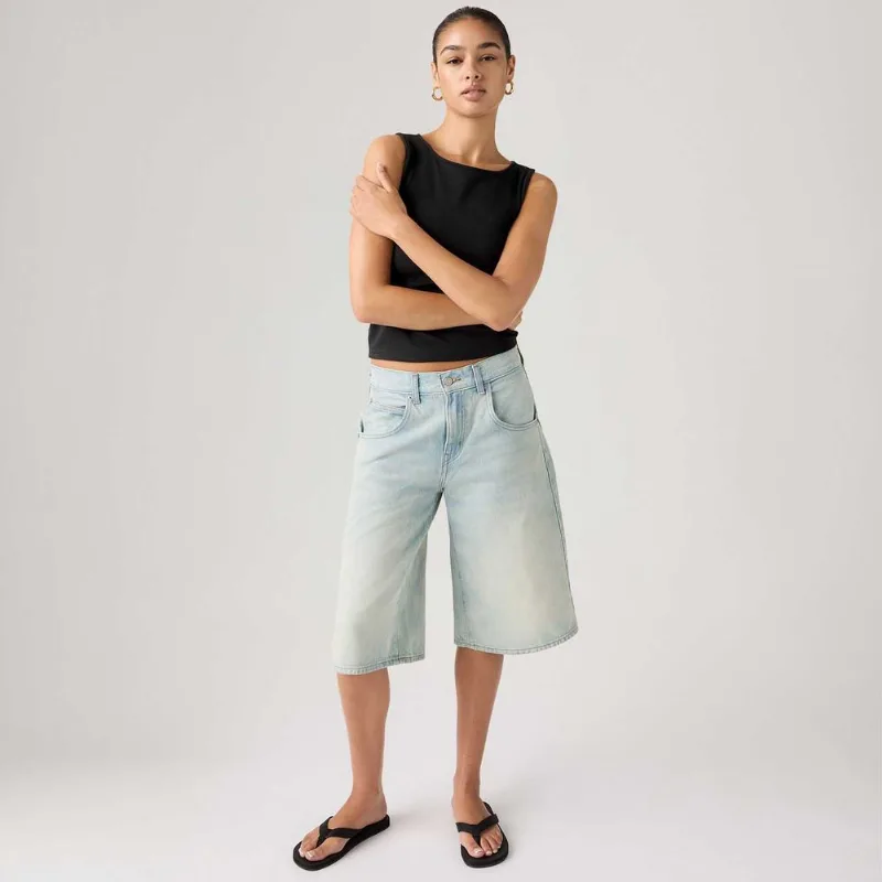 Bermuda Jorts Jeans Levi's® Super Baggy Lavagem Clara - 33 USA | 44 BR
