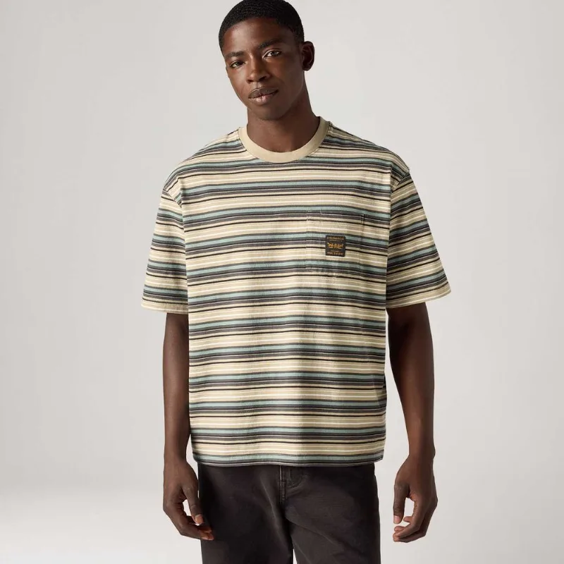 Camiseta Levi's® Workwear Pocket Listrada Bege Manga Curta - XL USA | GG BR