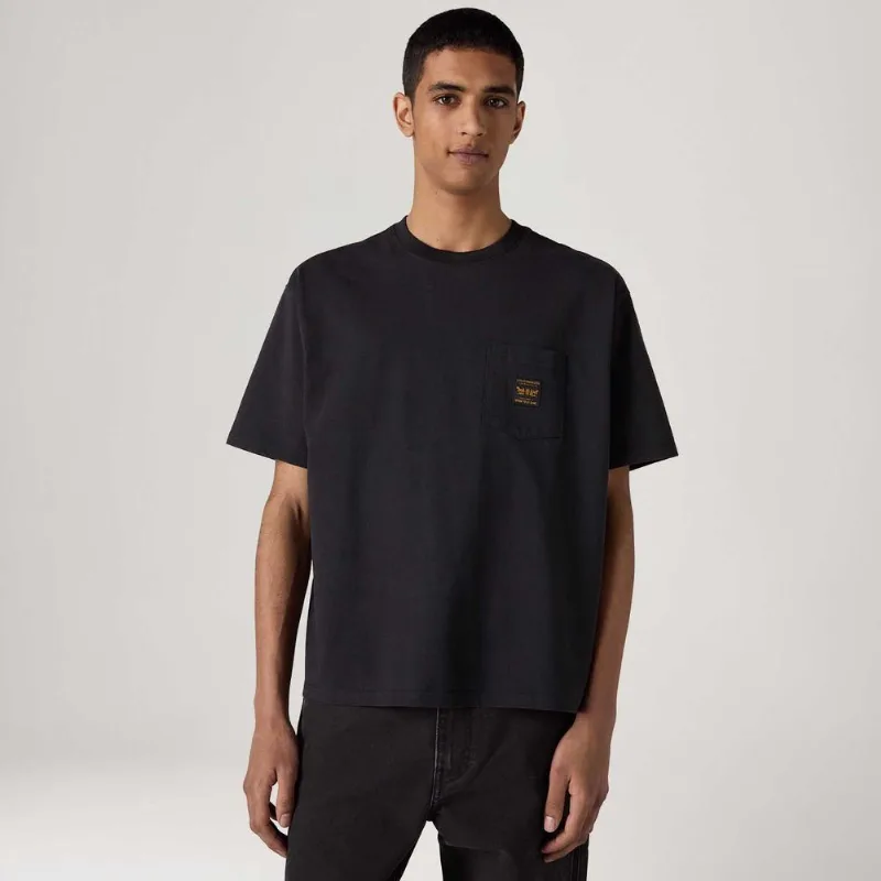 Camiseta Levi's® Workwear Pocket Preta Manga Curta - S USA | P BR