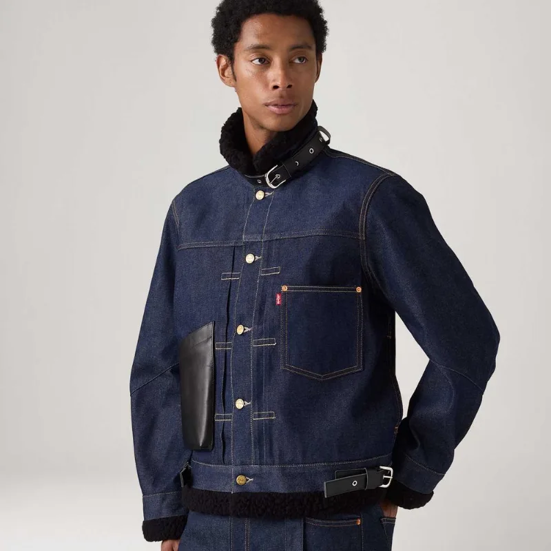 Jaqueta Jeans Levi's® x sacai Sherpa Lavagem Escura - S USA | P BR