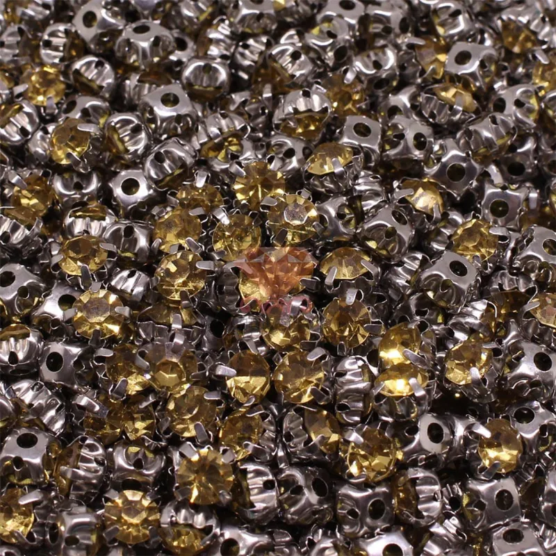 STRASS DE COSTURA C/CAIXINHA 4 GARRAS SS28 EM FERRO COM 720 PEÇAS 0610 - Bege 0610