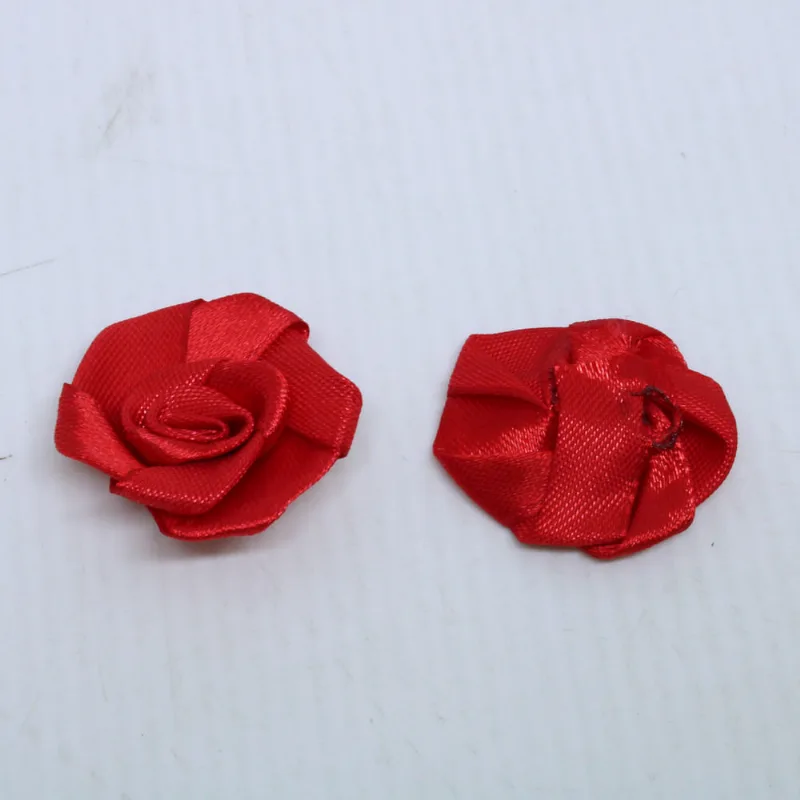 Flor Rococo 30Mm Em Cetim Com 500 Peças 012 - Vermelho 12