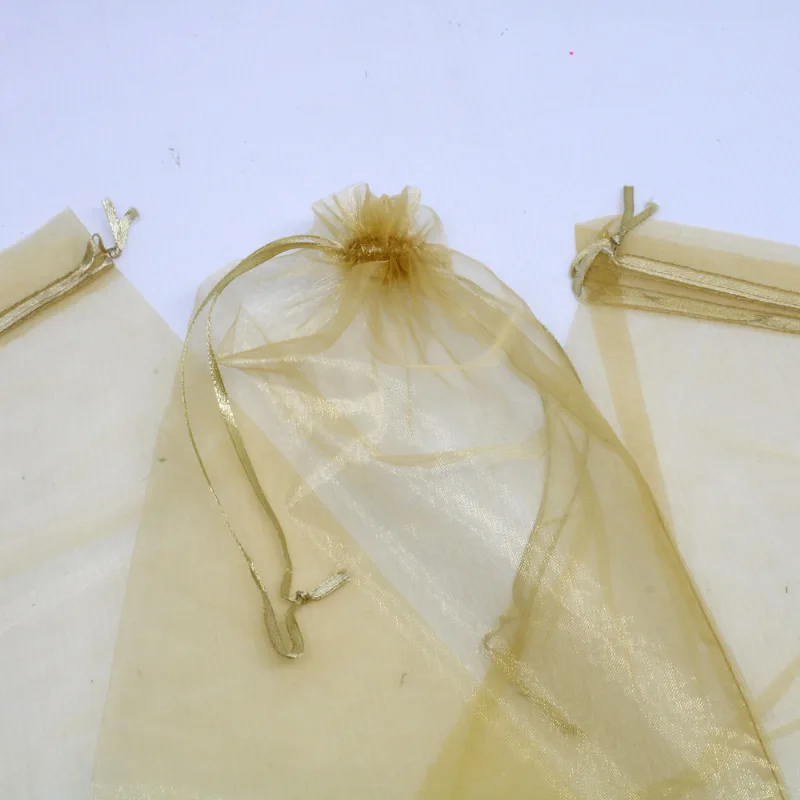 SACO DE ORGANZA 20X35CM COM 100 PEÇAS 232 - Dourado