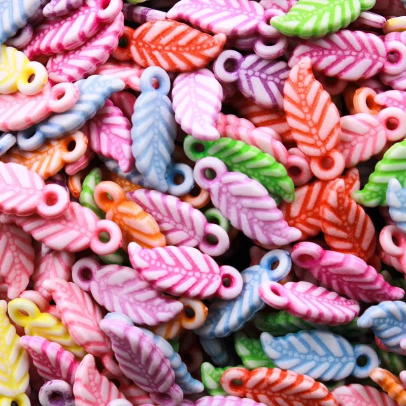 PINGENTE PENA INFANTIL 07X18MM EM PLASTICO COM 500GR 103 - Colorido