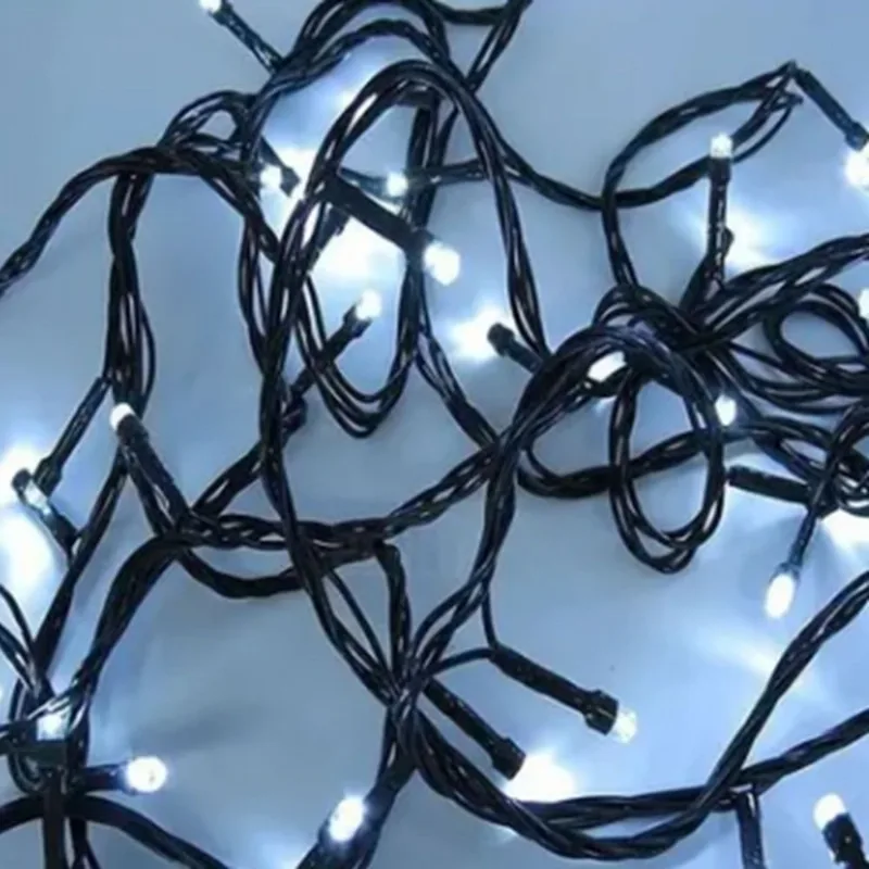 Cordao 100 Leds C/ 20 Strobinhos Branco - Uso Interno Cordao 100 Leds C 20 Strobinhos Branco Uso Interno