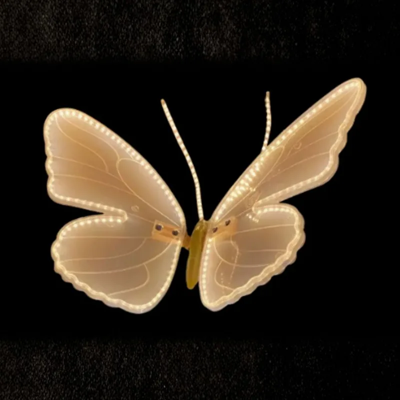 Borboleta Luminosa Warm Com Movimento 40cm 28w Ip44