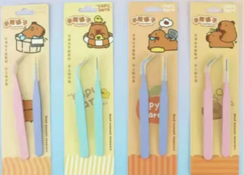 Kit 2 Unidades Pinça Para Adesivos Cenários Diversas Cores - LC - Papelaria