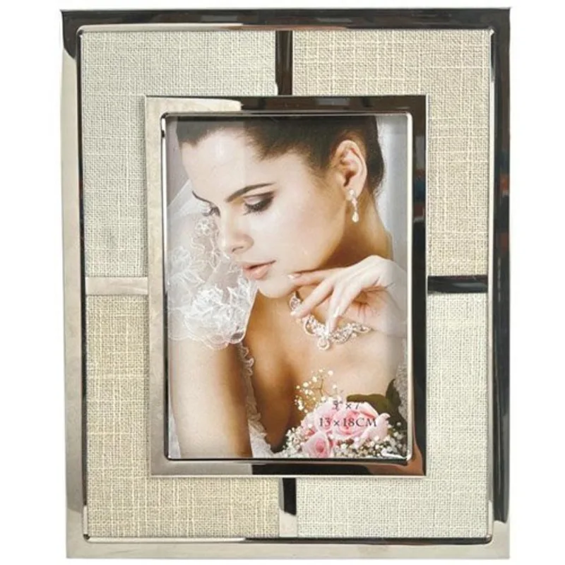 Porta-Retrato Concepts Life 22x27cm Dourado 530-593651