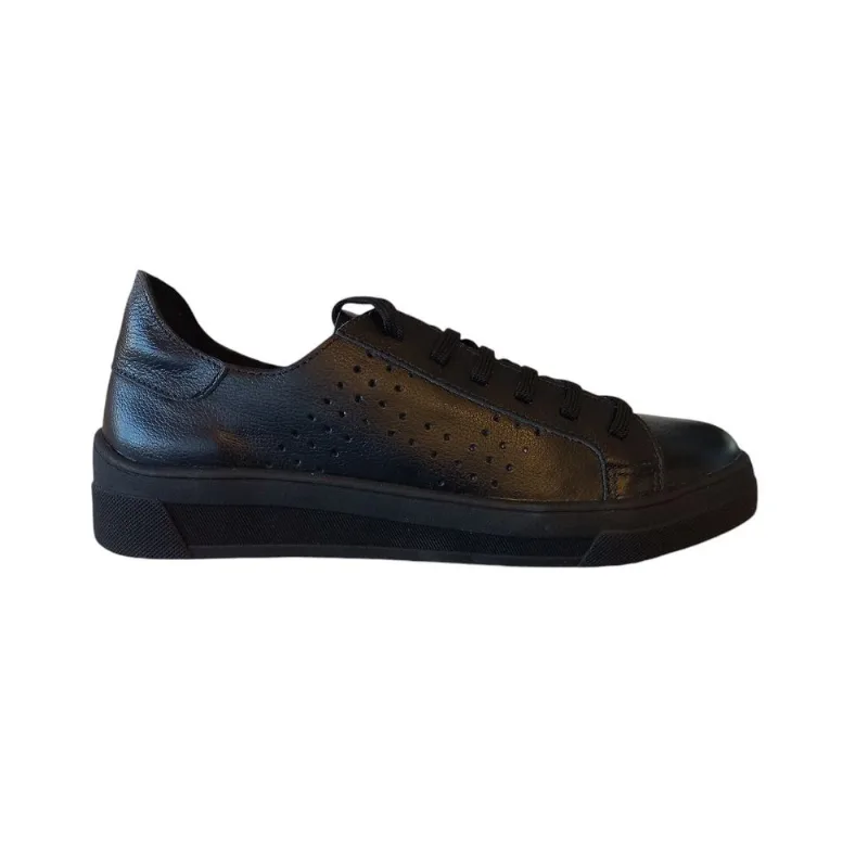 Tênis Casual Feminino Em Couro Preto Sola Preta Flatform