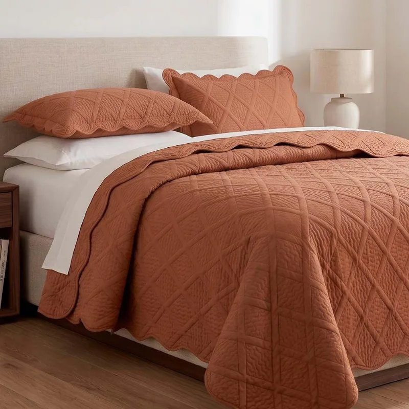 Kit Cobre Leito Copacabana King 100% Poliéster Percal 300 Fios Matelassê Castanho Casa Scarpa