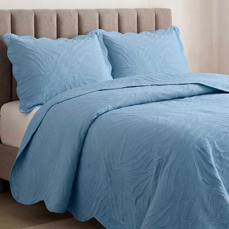 Kit Cobre Leito Maresias Queen 300 Fios 100% Poliéster Matelassê Geométrico Azul Jeans Casa Scarpa