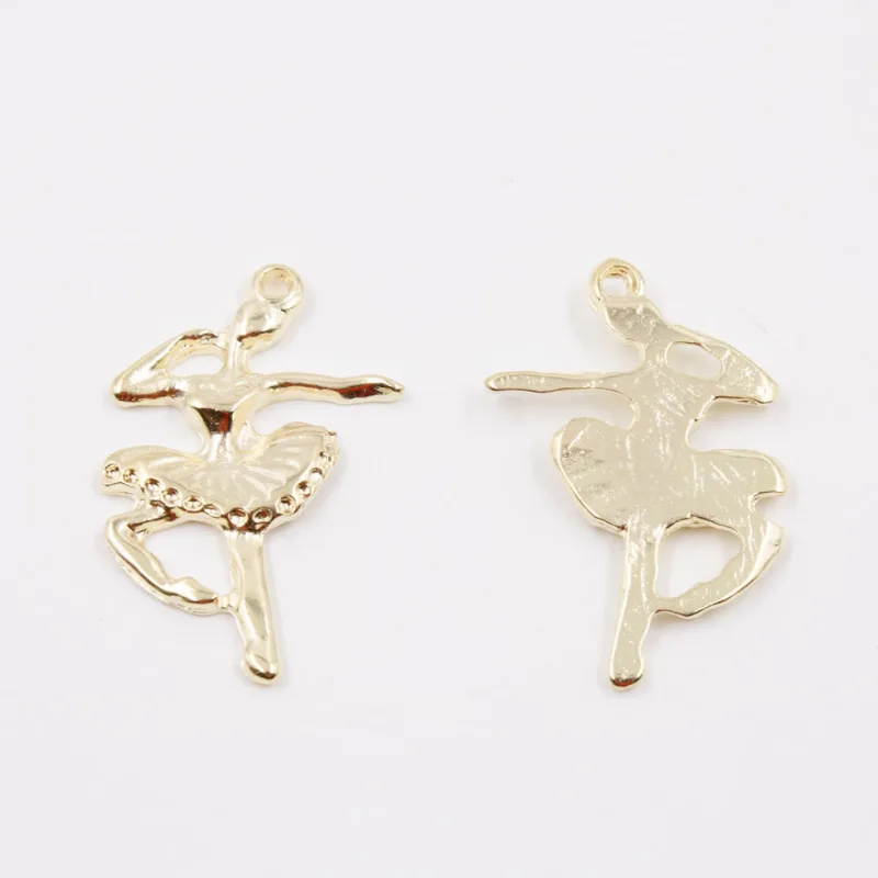 PINGENTE BAILARINA 31X21MM EM ZAMAC COM 100GR 073 - Dourado