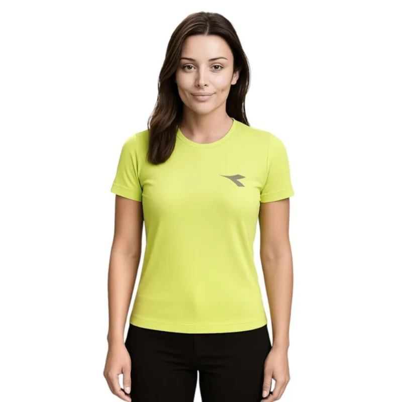 Camiseta Diadora Small Logo Feminina - Diadora - Moda