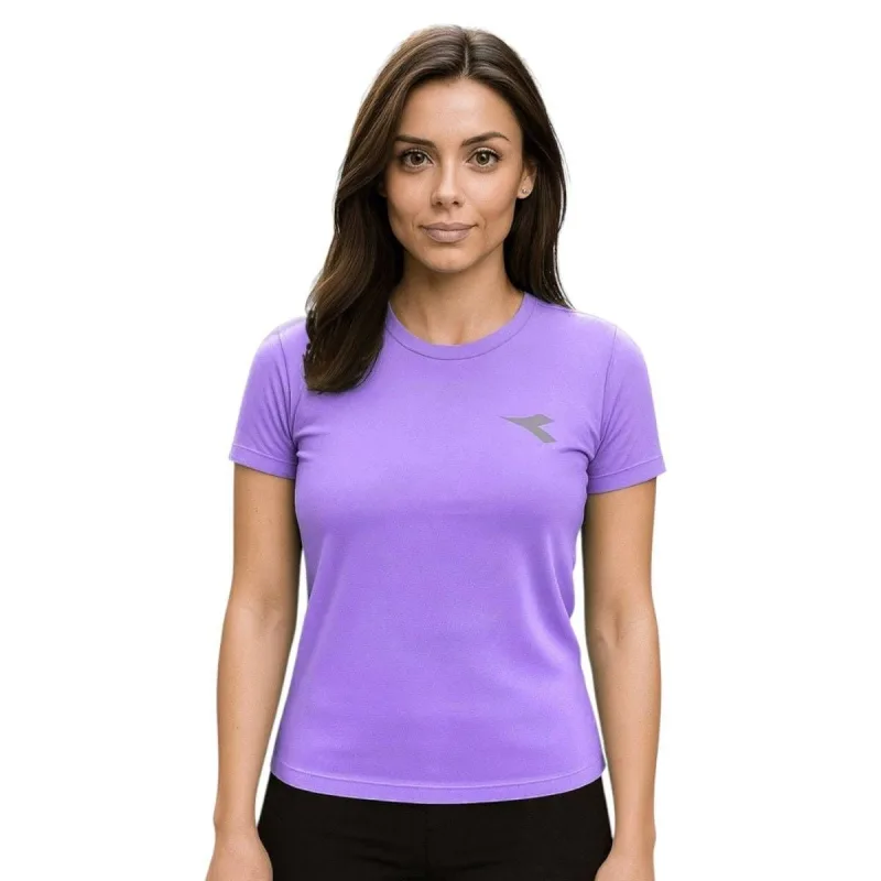Camiseta Diadora Small Logo Feminina - Diadora - Esporte E Lazer