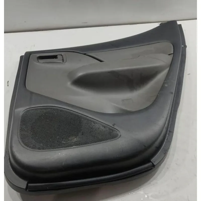 Forro De Porta Traseira Direita Mitsubishi Triton 2020