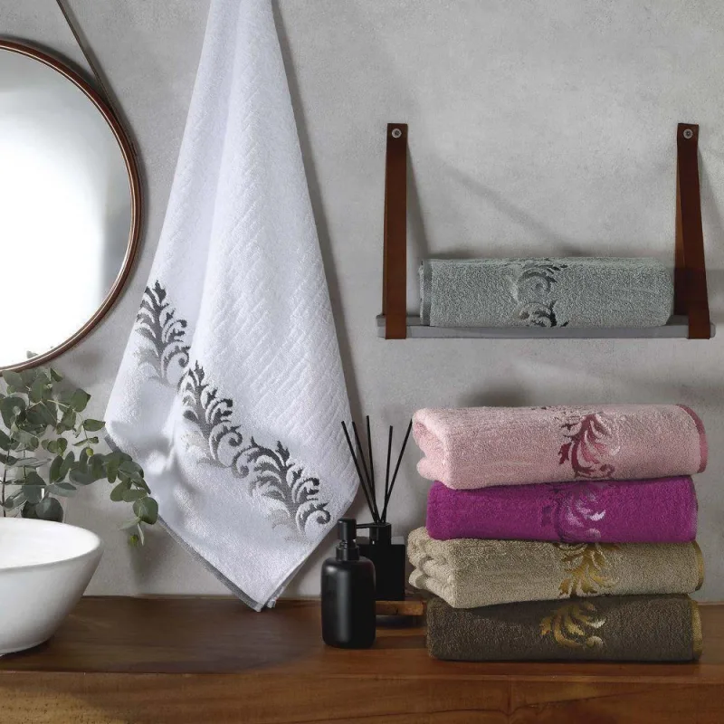 Toalha De Banho Eden Avulsa 01 Peça 450g/m² 1,40m X 70cm 100% Algodão - Bege - Vilela Enxovais - Cama, Mesa E Banho