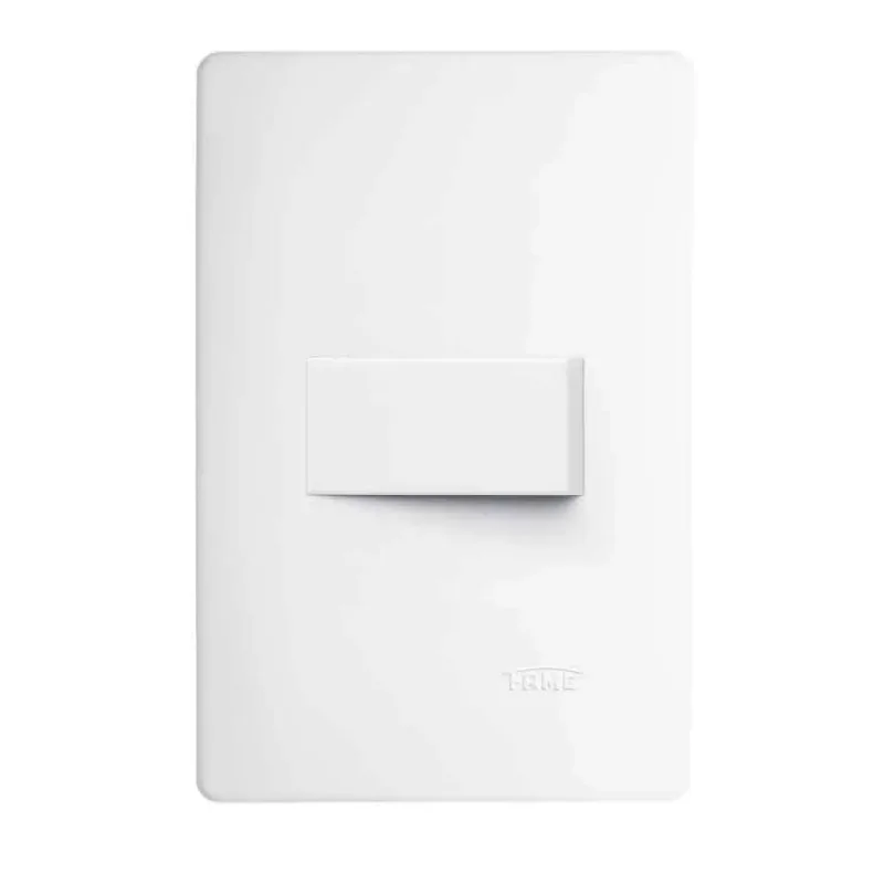 Conjunto Interruptor Simples 10A 250V com Placa Horizontal Habitat Fame Conjunto montado de interruptor simples 10A 250V com placa horizontal Habitat Fame