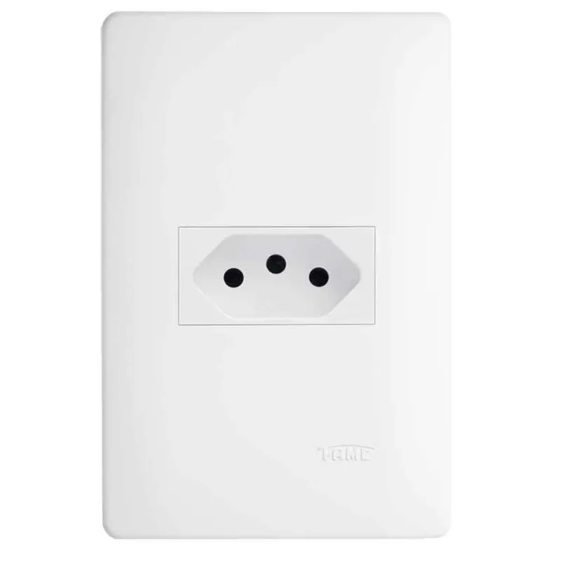 Conjunto montado de tomada 20A 250V com placa Habitat Fame
