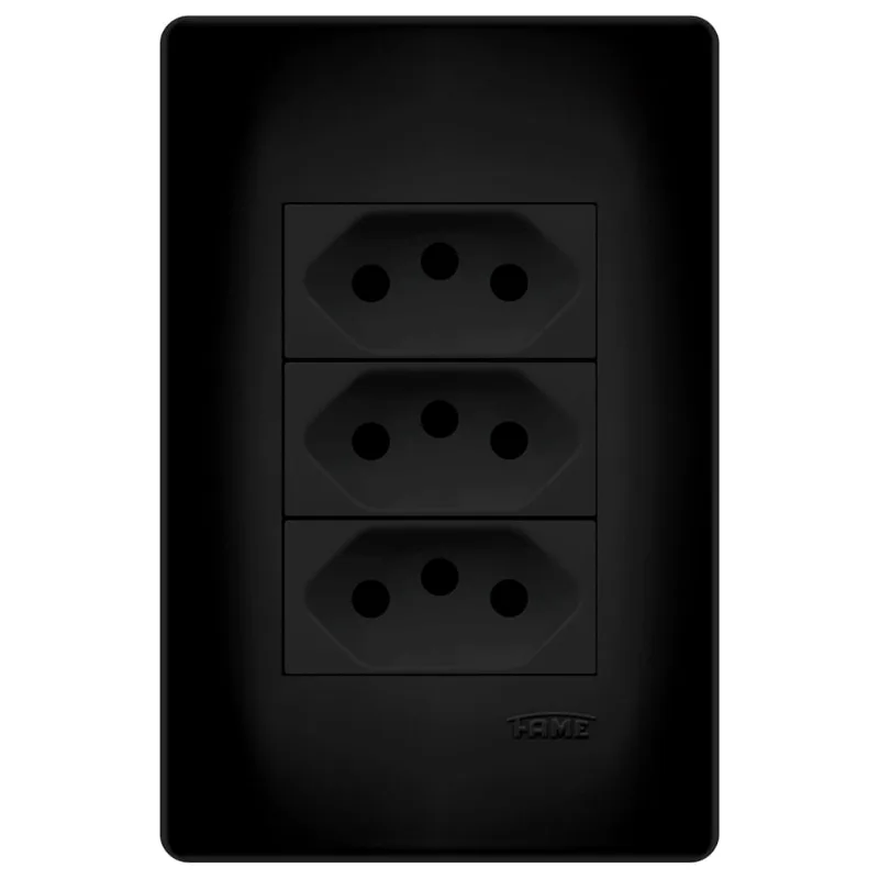 Tomada Fame Habitat Black Padrao Tripla 2P+T 20A