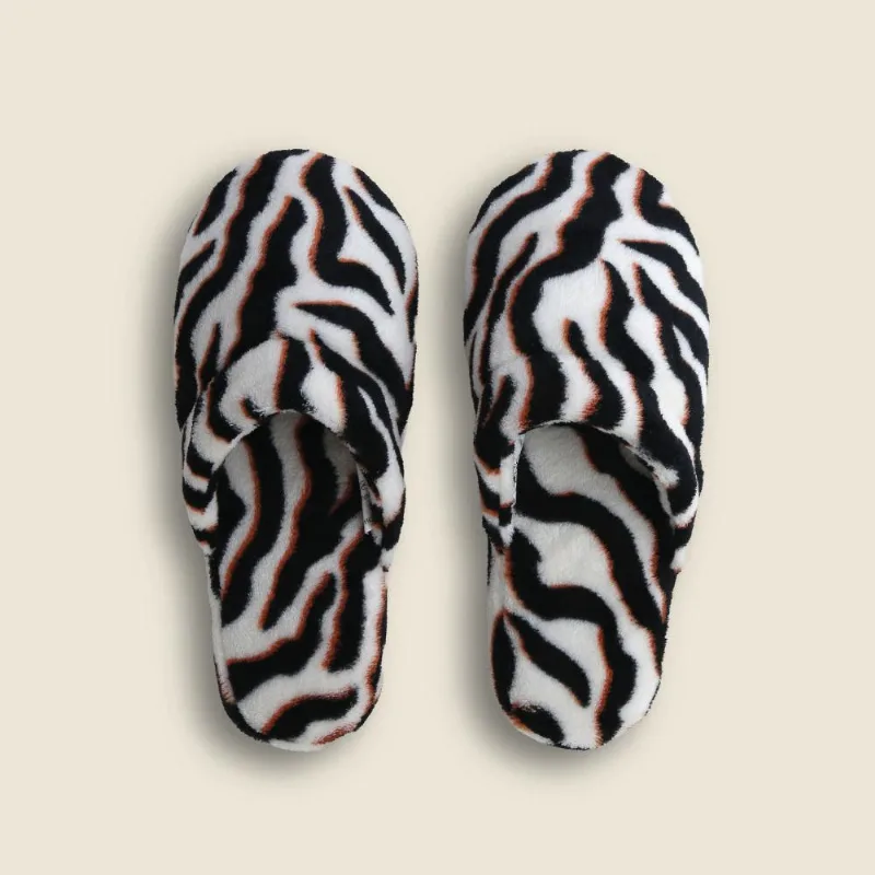 Pantufa Zebra Microfibra Preto E Branco - A\casa Pantufa Zebra Microfibra Preto E Branco 35x36 - A\casa