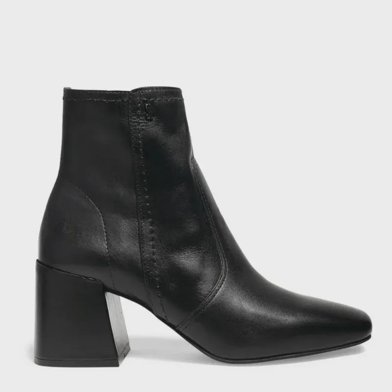 Bota Feminina Cano Baixo Salto Bloco Couro Santa Lolla