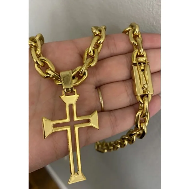 Corrente cadeado 10MM + pingente crucifixo V banhado A ouro