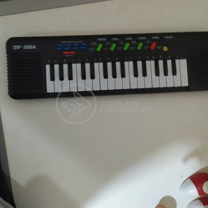 Mini Teclado Infantil Piano 32 Teclas Musical Karaokê e Microfone Crianças Aprender a Tocar a Pilha