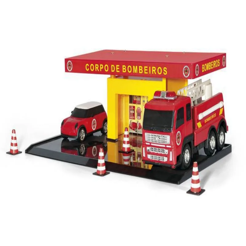 Poliposto Corpo de Bombeiros com Veículos Poliplac - POLIPLAC