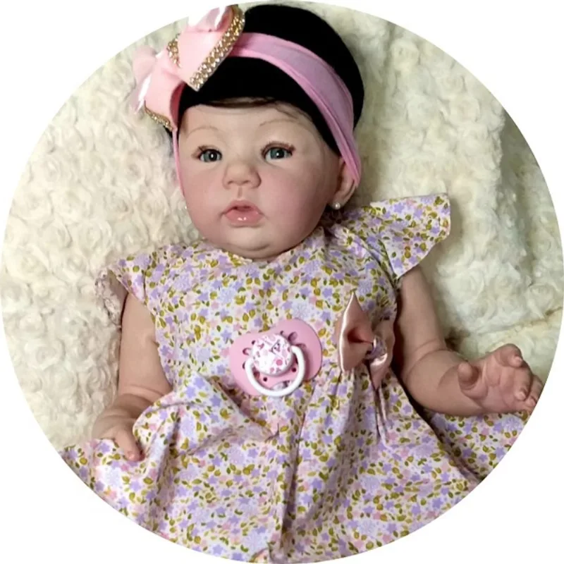 Bebe Reborn Menina Corpo de Pano Super Realista Com Enxoval