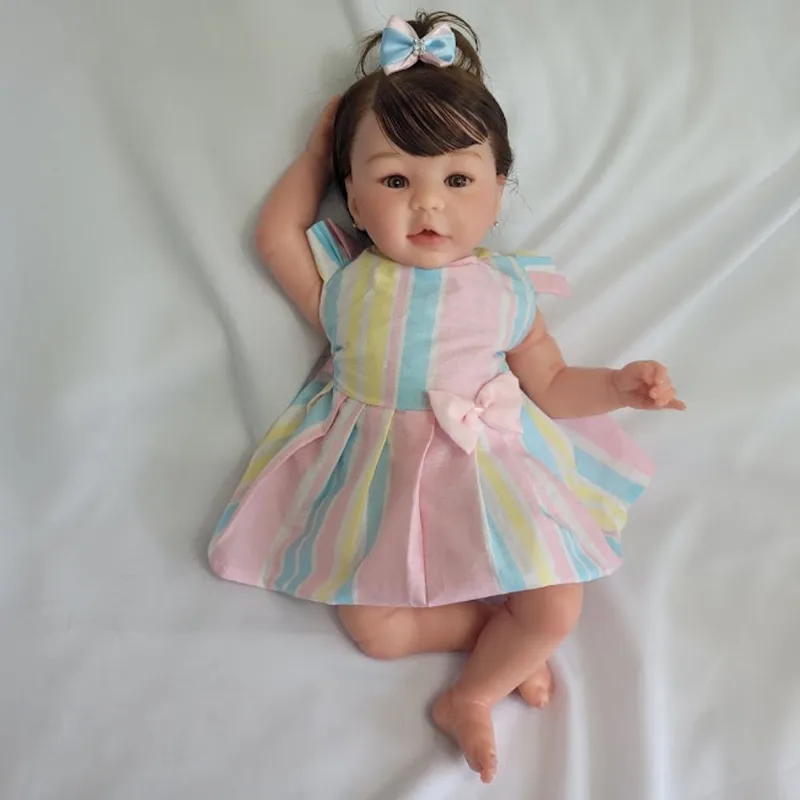 Boneca reborn realista pode molhar, cabelinho fio A fio