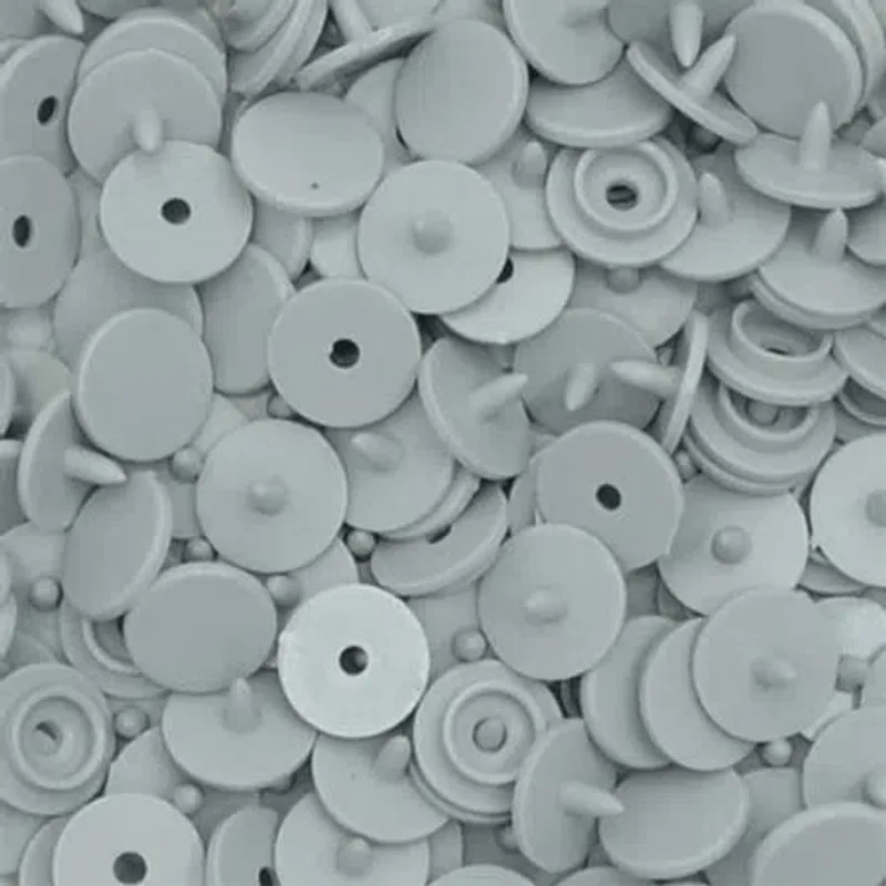 BOTAO DE PLASTICO T5 - 12MM 10 PARES CINZA CLARO 9