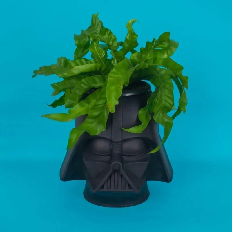 Cachepot Darth Vader Star Wars Tpc Redondo 28x30x26CM em Polietileno Licenciado Preto