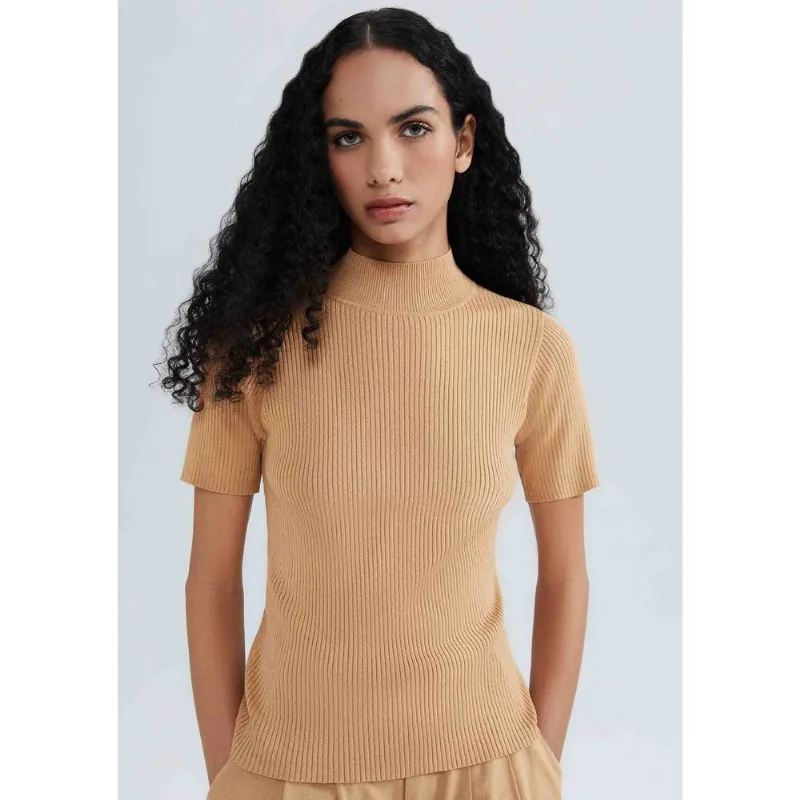 Blusa Feminina Gola Alta Em Tricô Leve - Bege M
