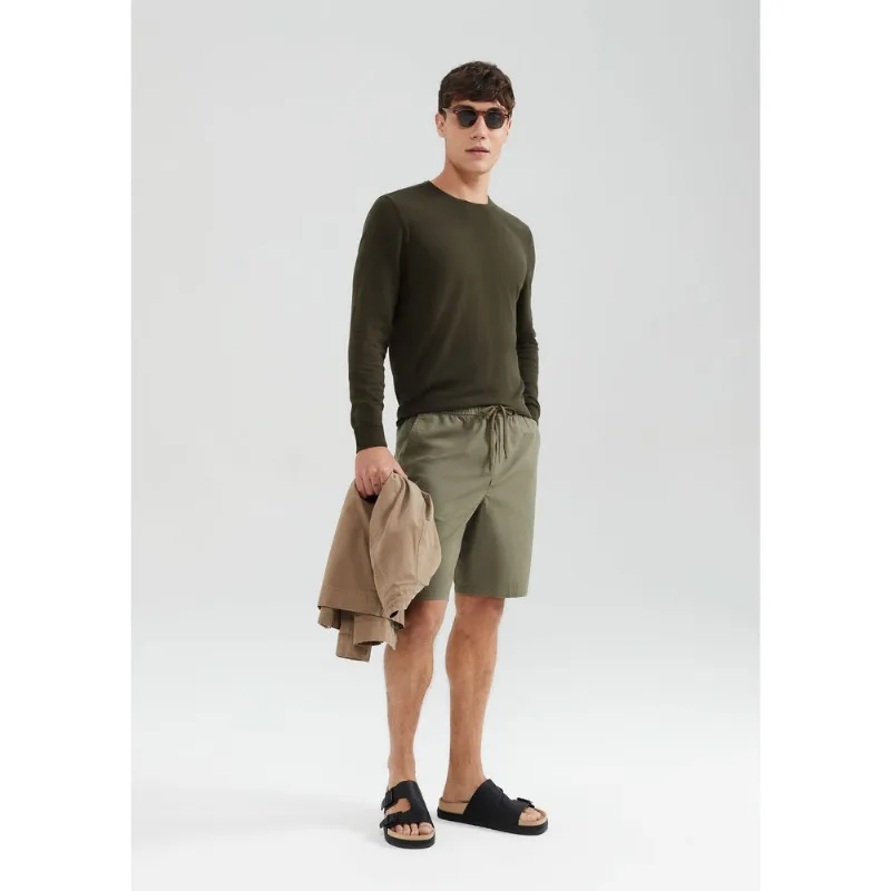 Bermuda Básica Masculina Reta Em Sarja - Verde XG