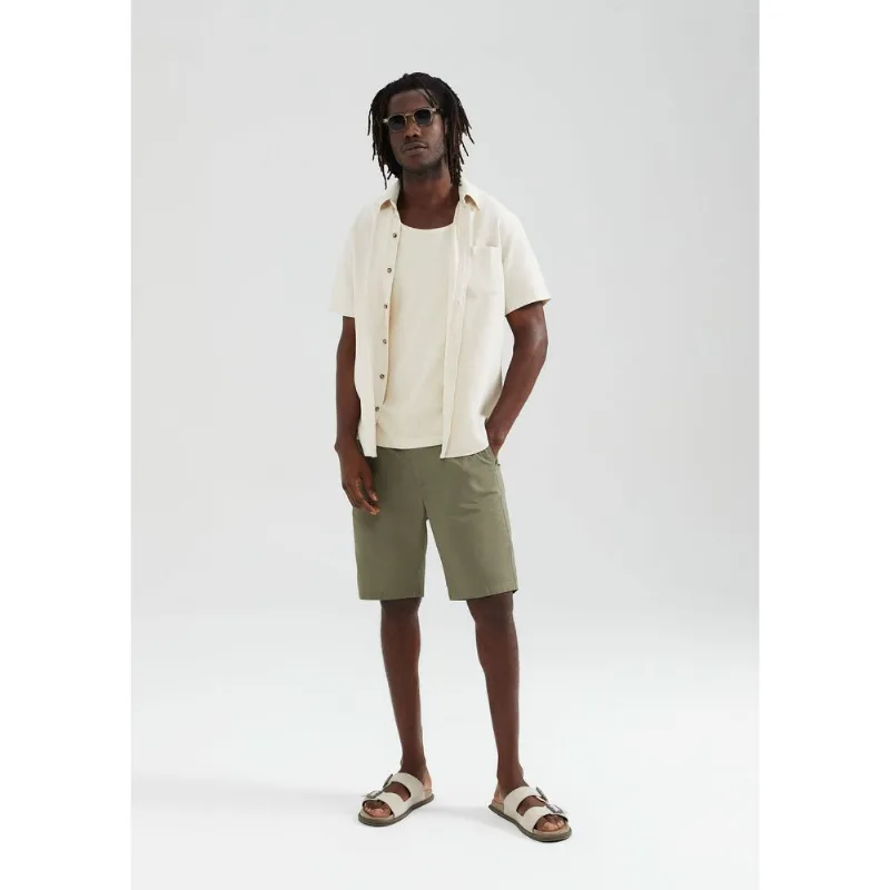 Bermuda Básica Masculina Chino Reta Em Sarja - Verde 040