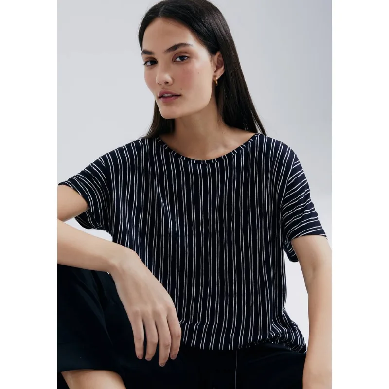 Blusa Feminina Manga Curta Estampada - Preto G