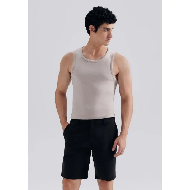 Bermuda Masculina Chino Em Sarja Peletizada - Preto 046