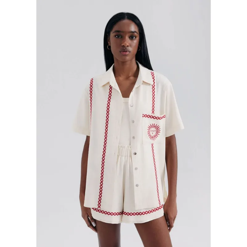 Camisa Feminina Manga Curta Bordada Com Linho - Creme M