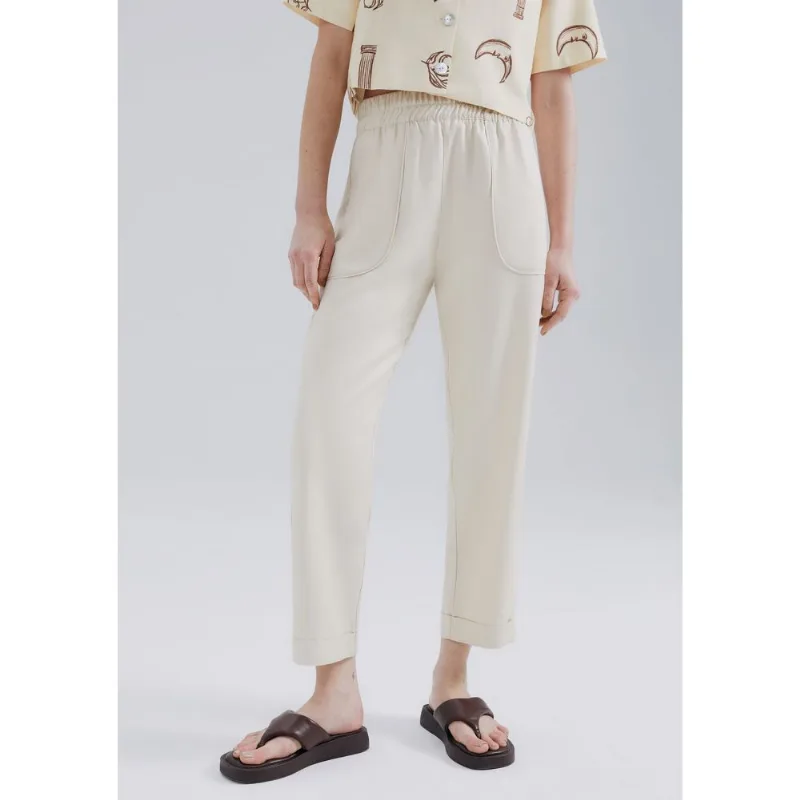 Calça Feminina Carrot Cintura Alta Em Viscose Creponada - Creme P