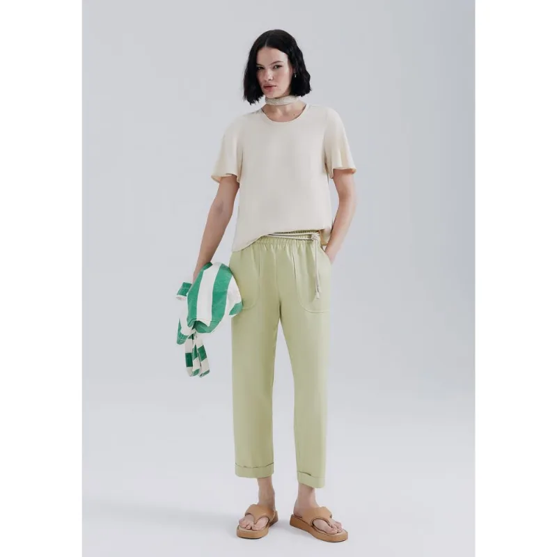 Calça Feminina Carrot Cintura Alta Em Viscose Creponada - Verde P